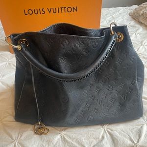 Black Artisty Louis Vuitton bag